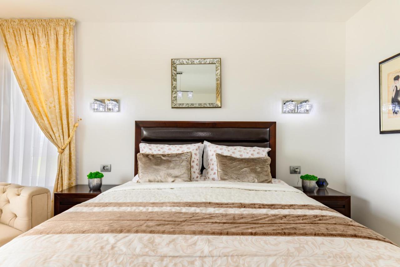 Luxury Apartment Avantgarden 3 布拉索夫 外观 照片
