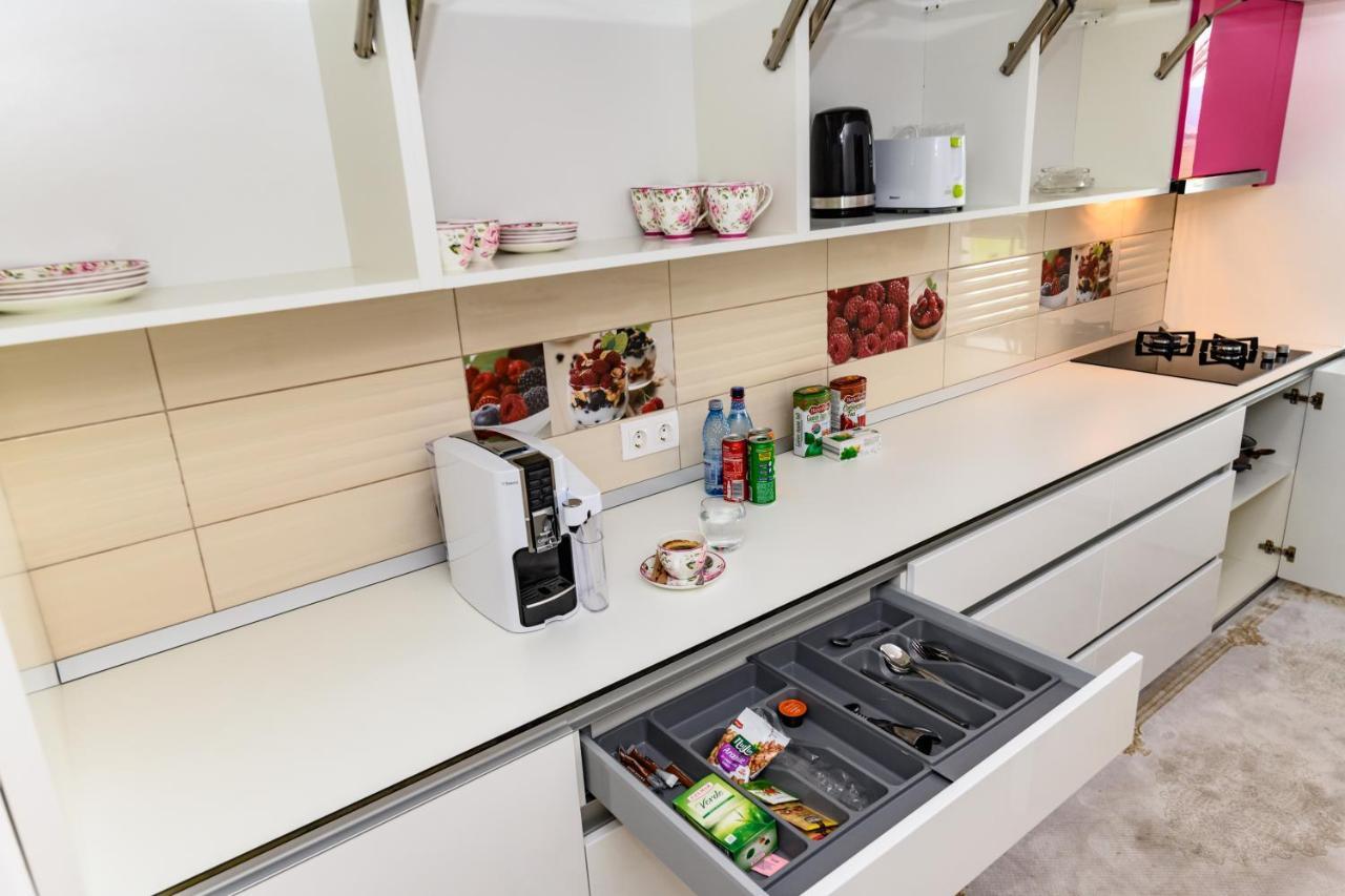 Luxury Apartment Avantgarden 3 布拉索夫 外观 照片