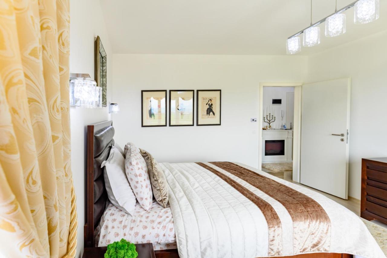 Luxury Apartment Avantgarden 3 布拉索夫 外观 照片